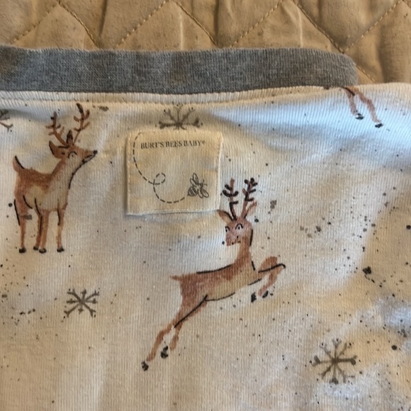 Burt’s Bees Baby Reindeer Pajamas - Picture 4 of 4